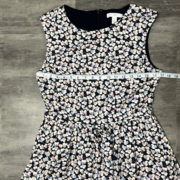 1901 Women's Size 6 Sleeveless Poplin Navy Floral Dress - Picture 8 of 13